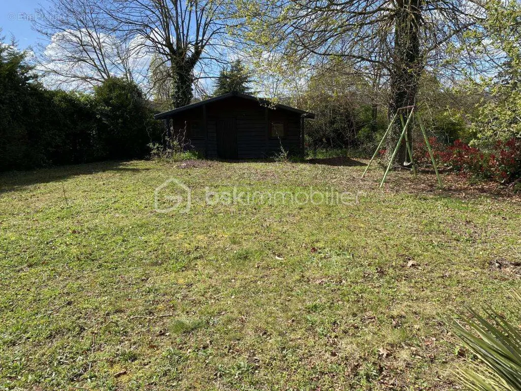 Aed - House with Pool in Saintry-sur-Seine