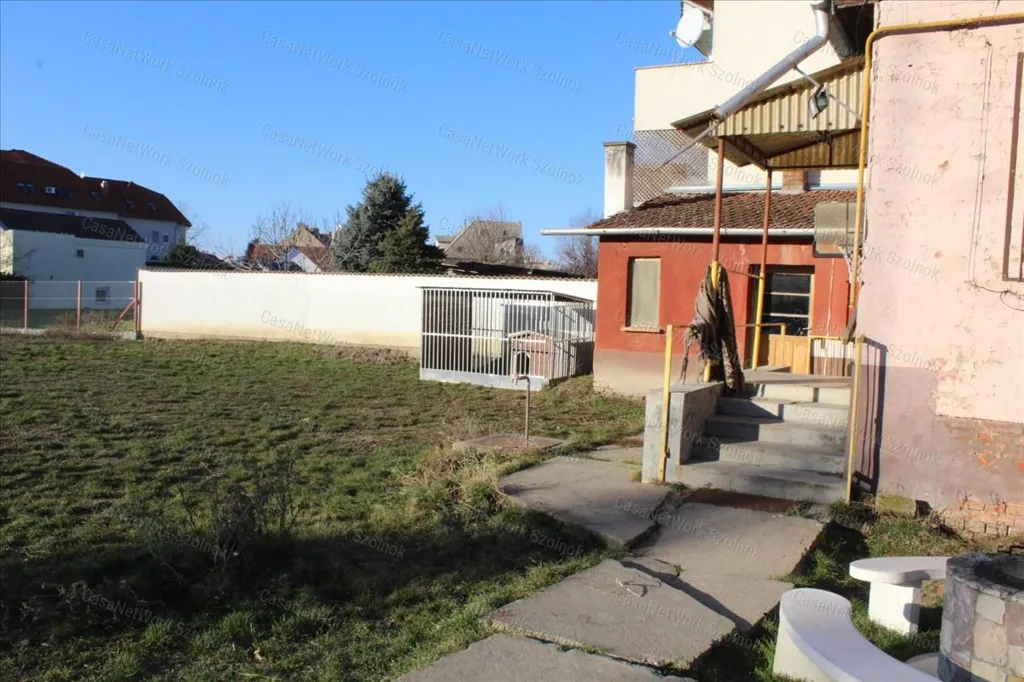 Aed - Development Plot with Family House in Szolnok Centre