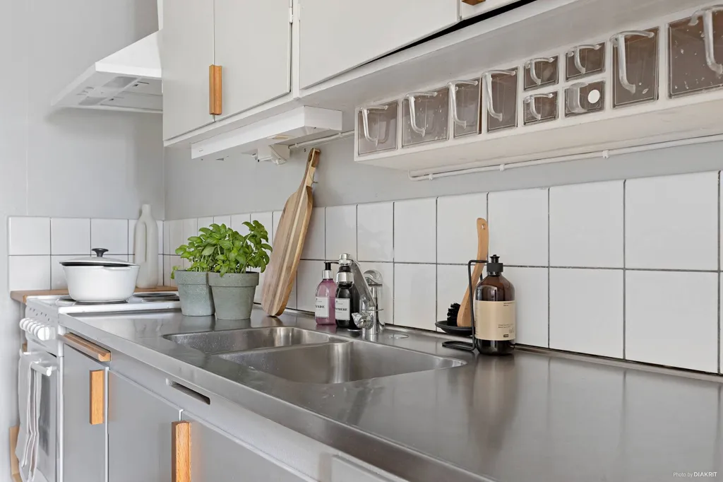 Kitchen - Apartment with Balcony in Falköping