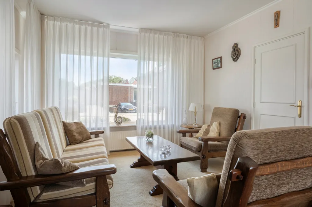 Living Room - Two-Storey House with Garden in Denekamp