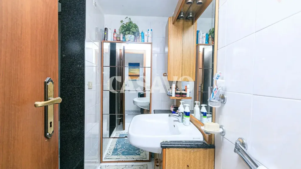 Salles de bain - Fully Rented Flat with Garden in Genoa