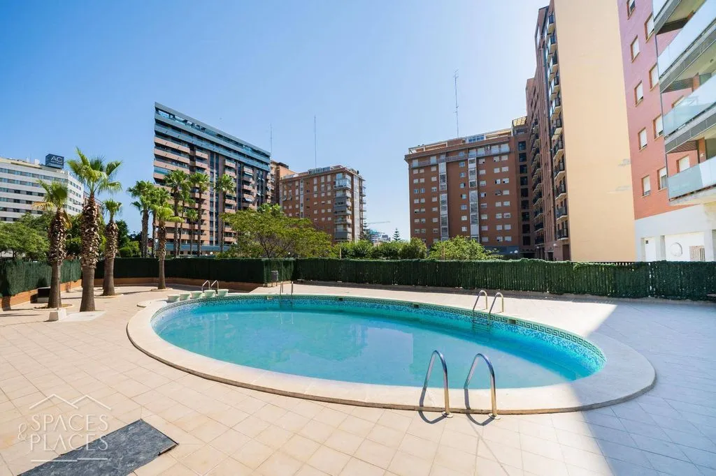 Piscine - Luxury Penthouse with Pool in Valencia