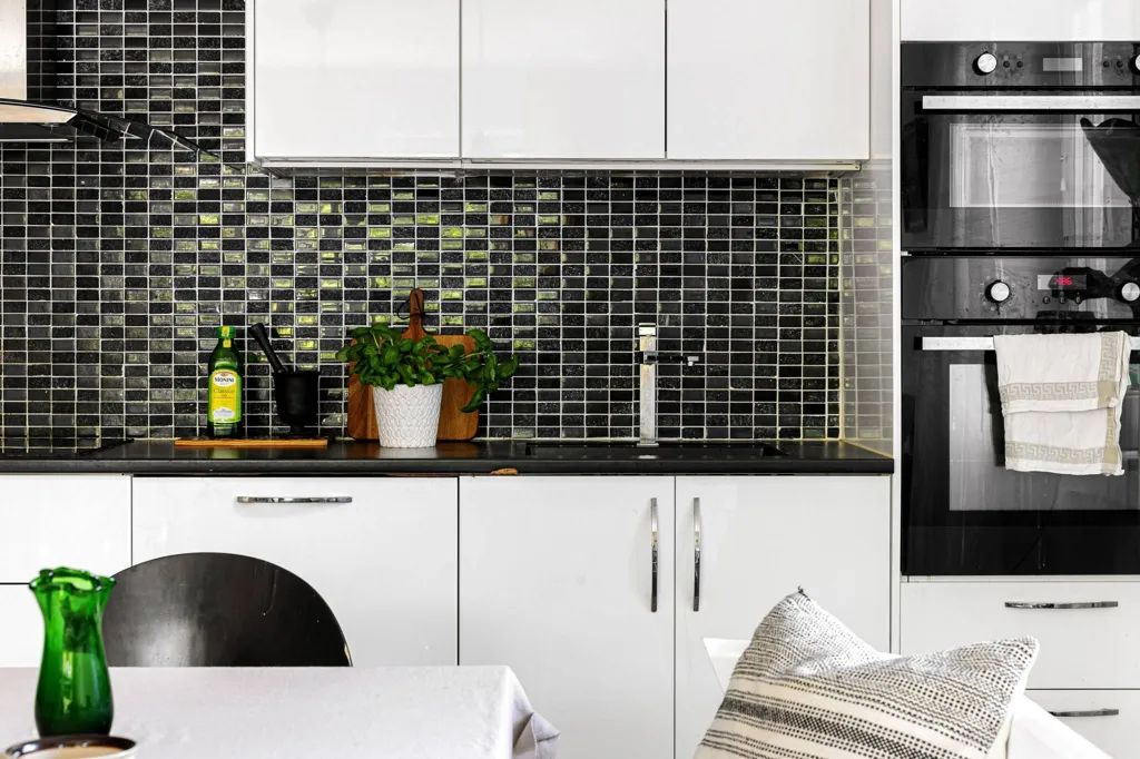 Cucina - Charming Apartment with Balcony in Råsunda