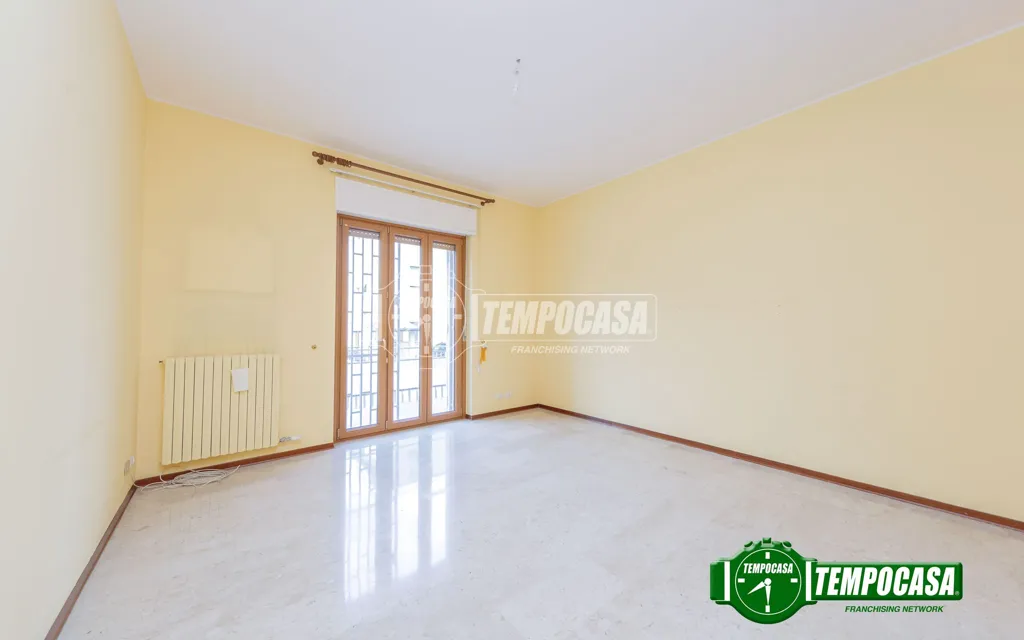 Stanze - Rustic 3-Bedroom Apartment in Pero