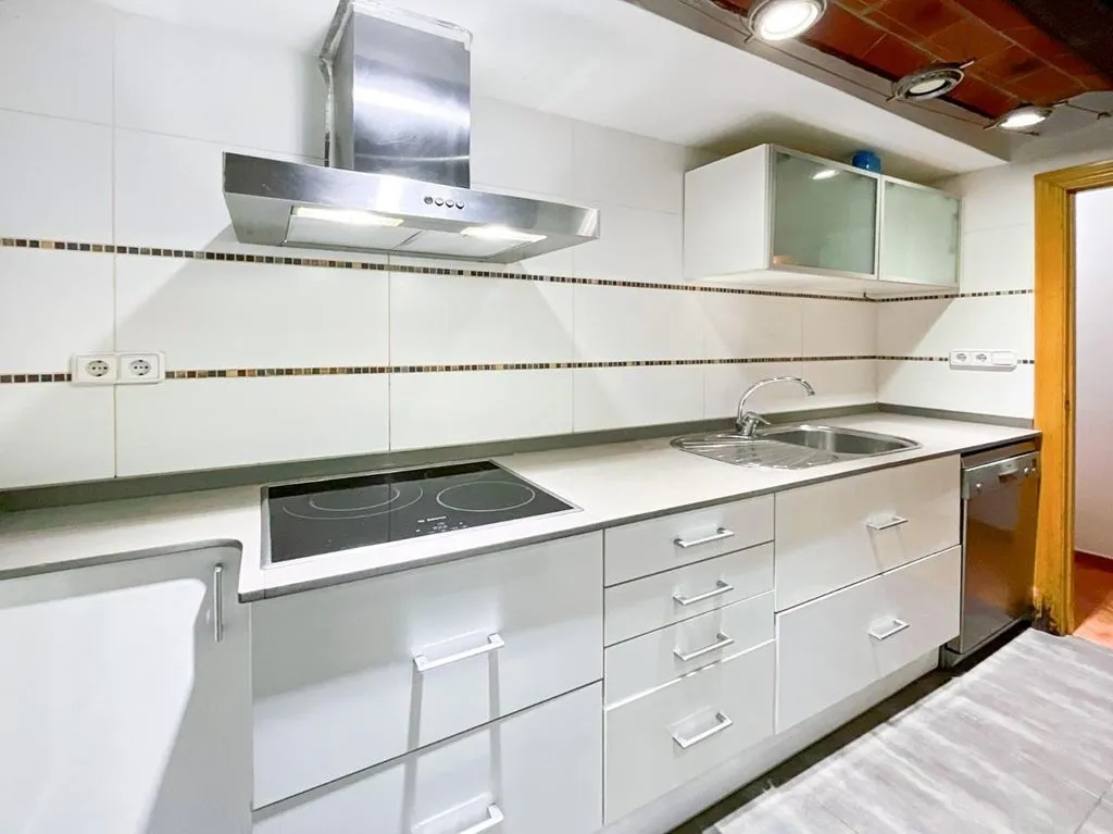 Köök - Flat with Wooden Beams in Central Barcelona