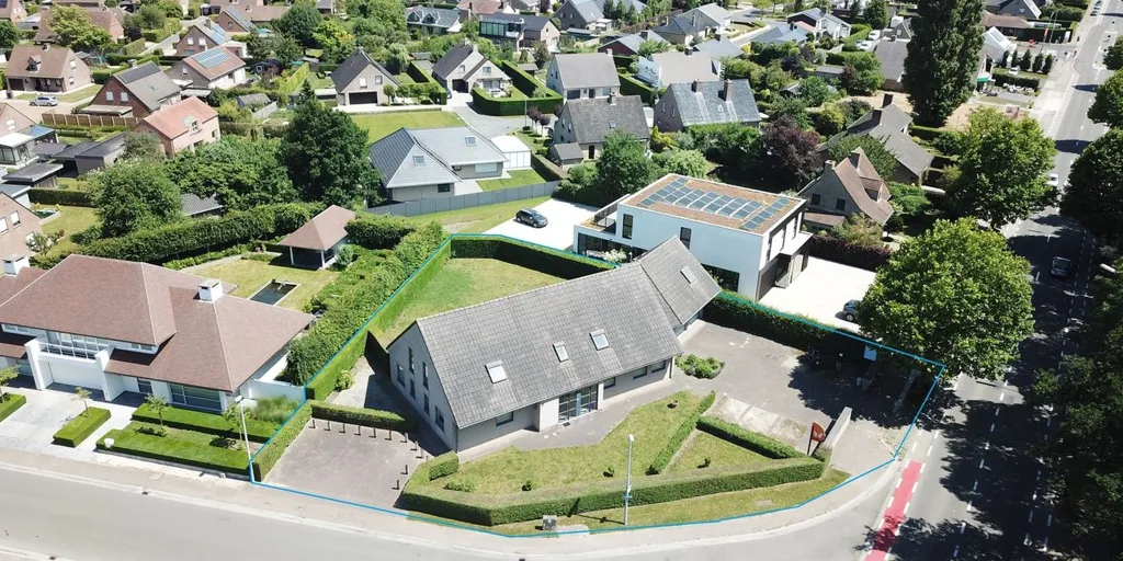 Vue aérienne - Villa avec Jardin et Garage à Roeselare