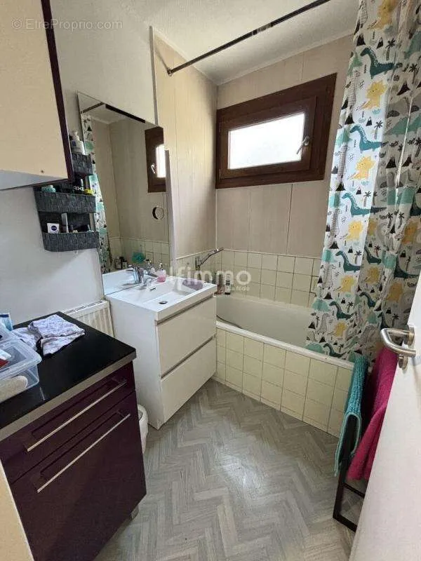 Salles de bain - Appartement T4 avec Balcon à Riedisheim