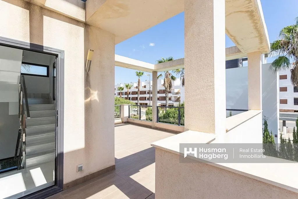 Terrass - Villa with Pool in Lomas de Cabo Roig
