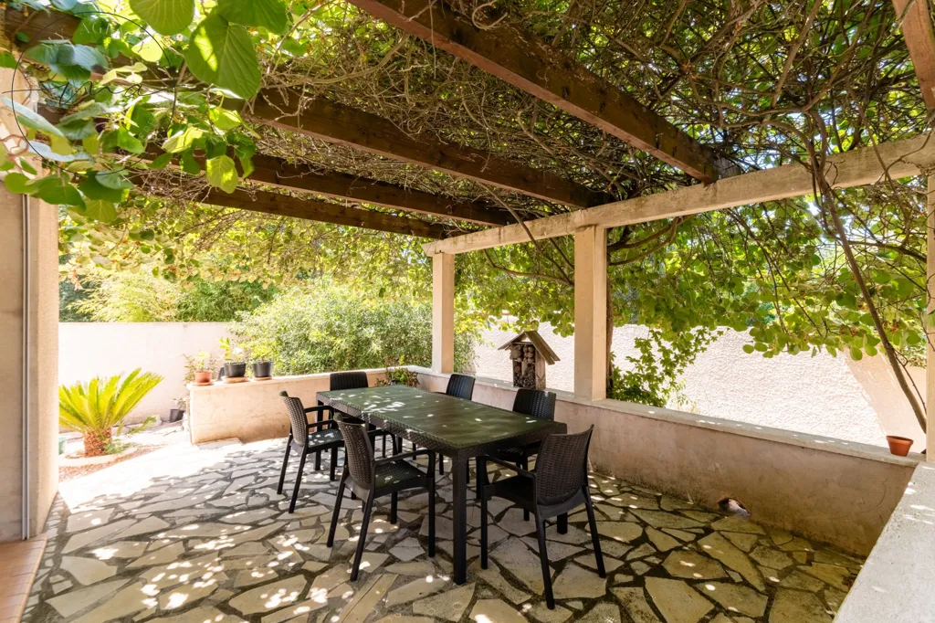 Terrazza - Provençal Style House with Pool in Lignan-sur-Orb