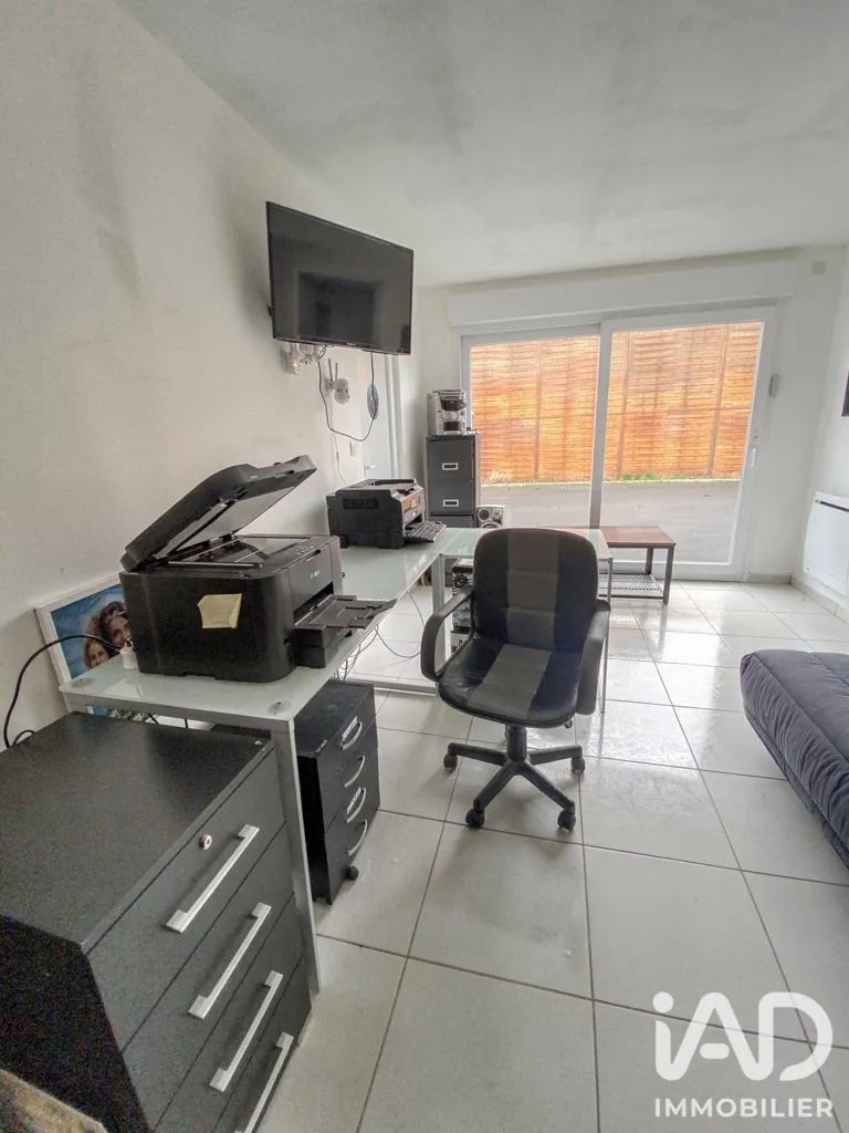 Bureau - Maison avec Piscine et Garage à Tergnier
