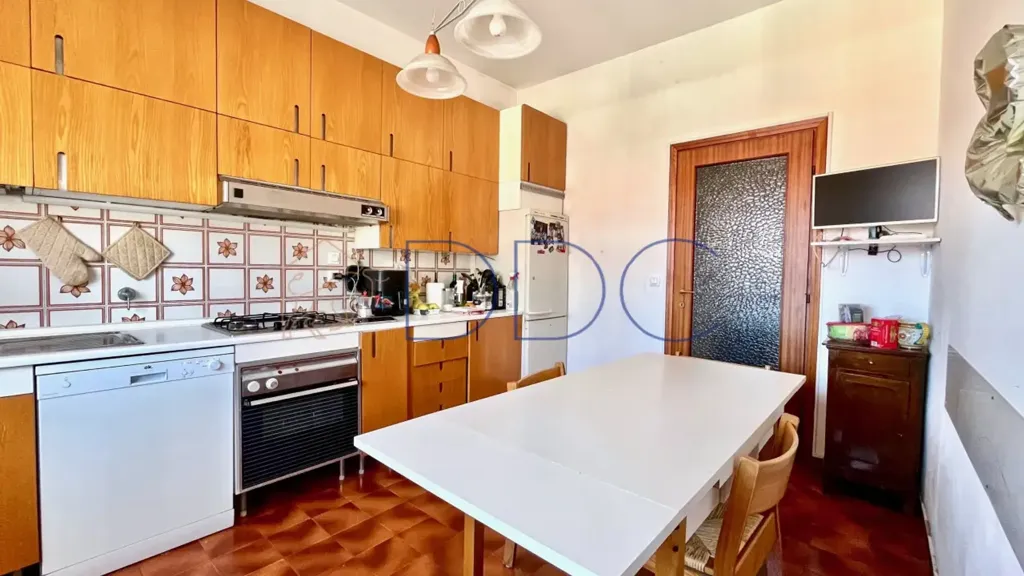 Cucina - Spacious Student Apartment with Balcony in Torino