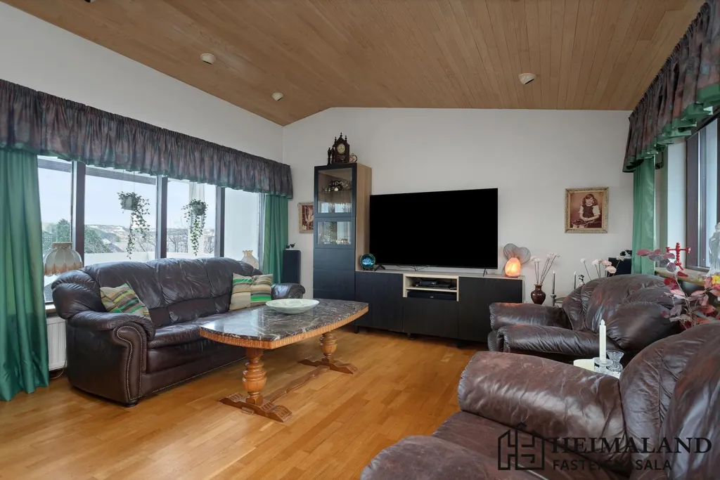 Soggiorno - Two-Storey End House with Garden in Reykjavik