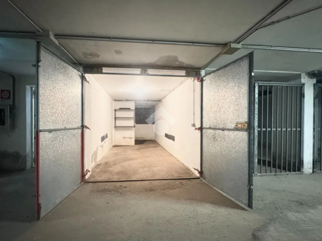 Garage - Parking Box in Alghero, Via Paoli