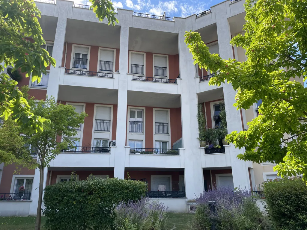 Välivaade - Duplex Apartment with Terrace in Saint-Ouen-l'Aumône