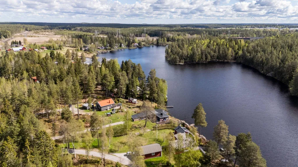 4-toaline maja asukohas Askersunds kommun