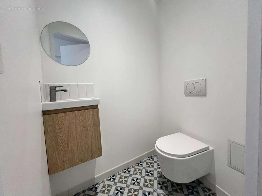 Salles de bain - Appartement T3 Rénové au Centre Historique d'Auray