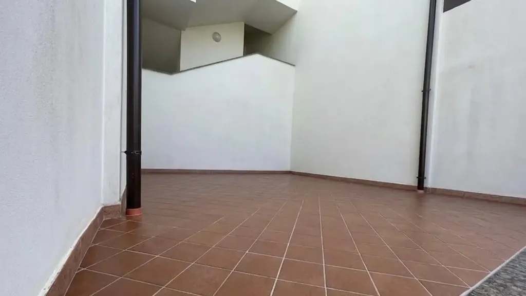 Jardin - Rear-Accessed Apartment with Private Garden in Ceccano