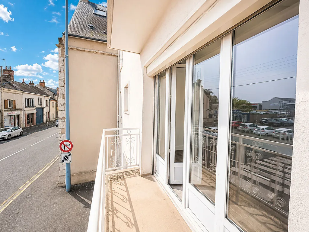 Balcon - Appartement Rénové avec Balcon à Orléans