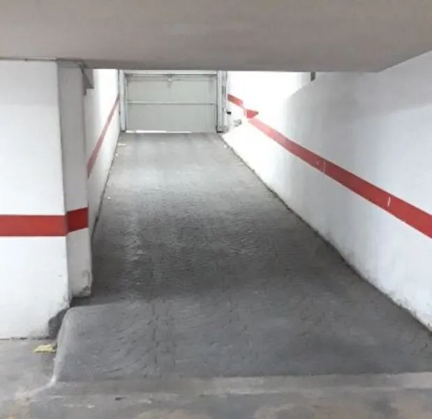 Garaaž - Parking Space in Benifaió, Valencia