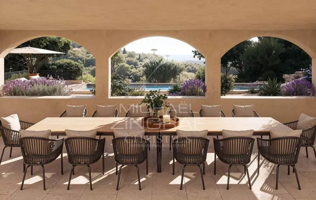 Terrasse - Villa Luxueuse avec Vue Mer à Ramatuelle