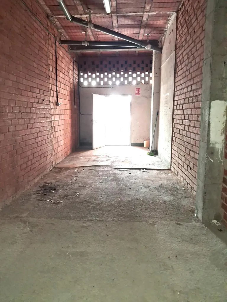 Garage - Commercial Unit with Terrace in El Polígono