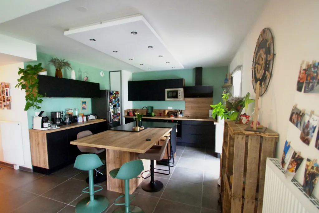 Köök - Contemporary Flat with Garden in Lagord