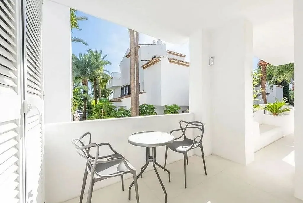 Terrass - Duplex with Pool in Marbella's Golden Mile