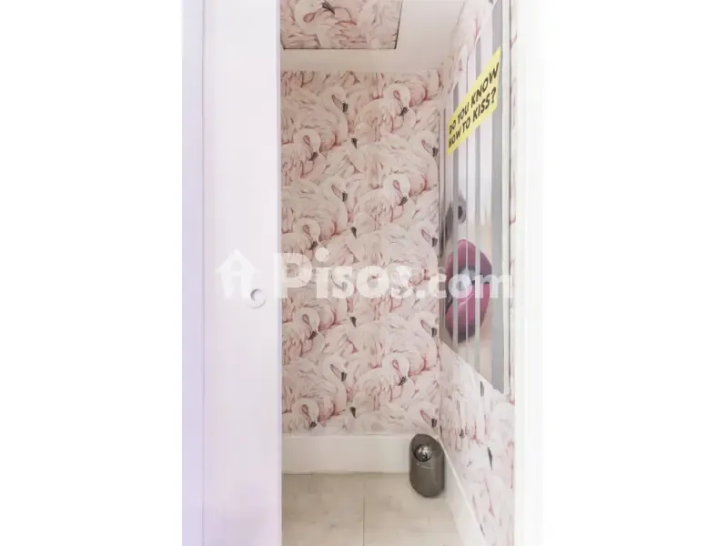 Esik - Modern Studio Flat with Balcony in Madrid Centre
