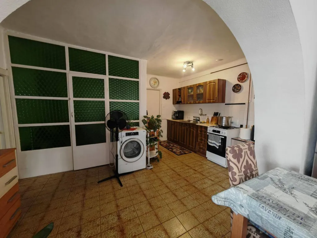 Cucina - House Part with Lake Proximity in Tata