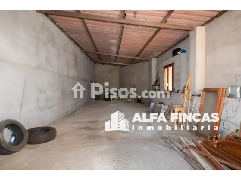 Garage - Spacious Apartment with Balcony in San Clemente