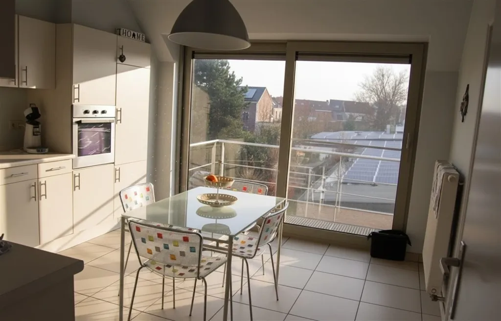 Köök - Spacious Duplex Apartment in Kortenberg