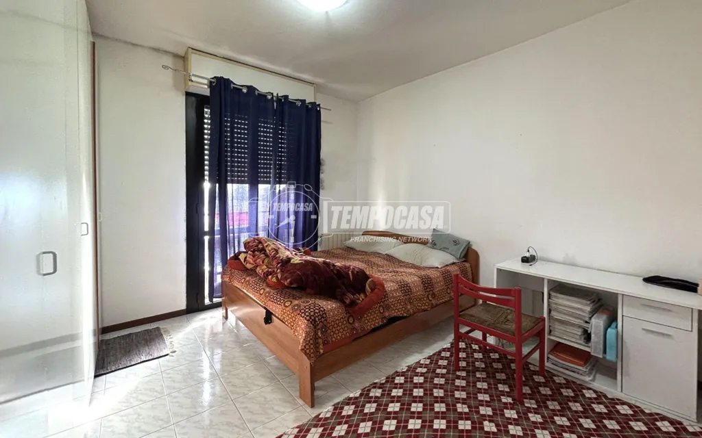 Magamistoad - Bright 2-Bedroom Apartment with Balcony in Chiari