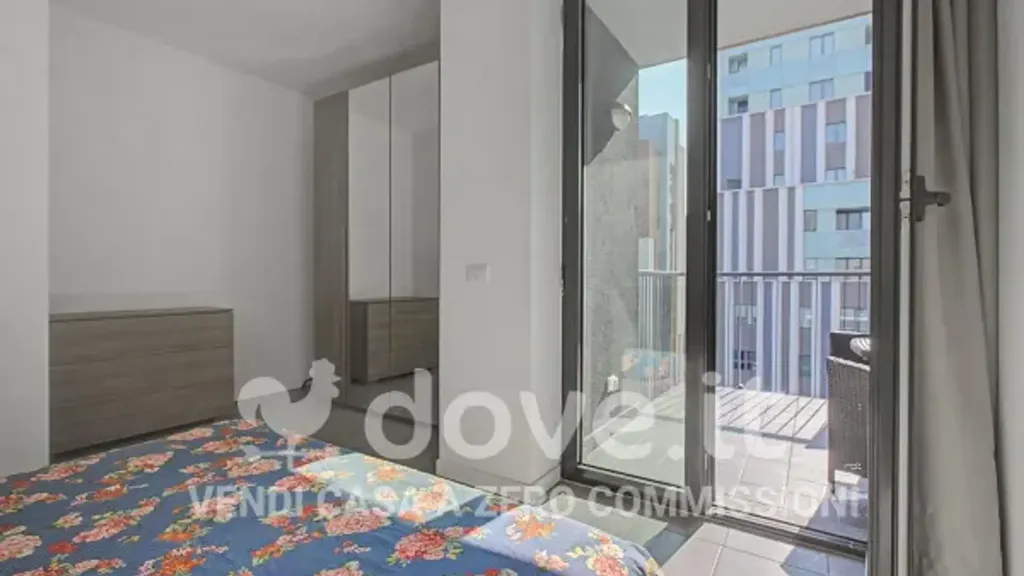 Bedrooms - Modern Apartment with Balcony in Milan