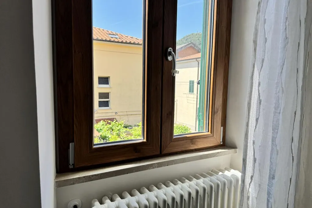 Pièces - Rear-Access Semi-Detached House with Mountain View in Itri