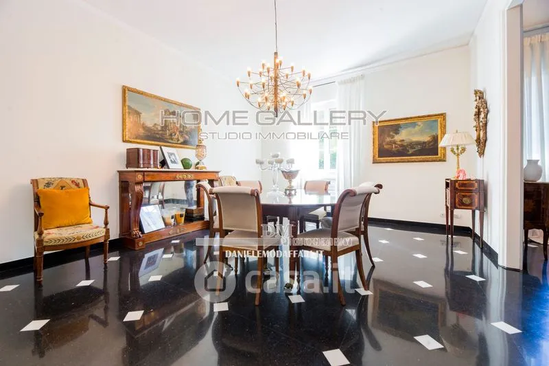 Salle à manger - Luxury Apartment with Garden in Genoa
