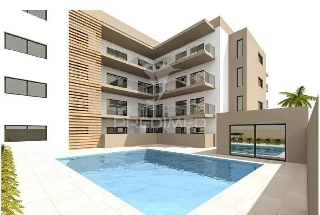 Luxury Duplex Apartment with Terrace in Entroncamento