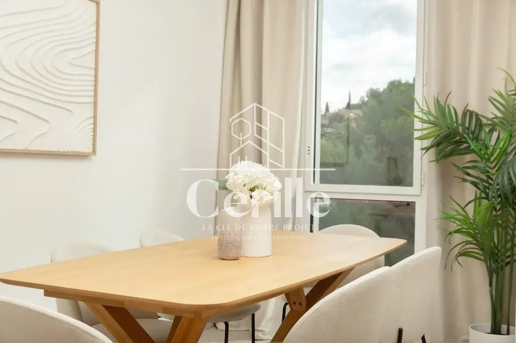 Salle à manger - Appartement Luxe 2 Chambres à Aix-en-Provence