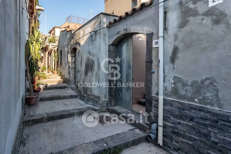 Giardino - Rearranged Two-Bedroom in Acireale Centre