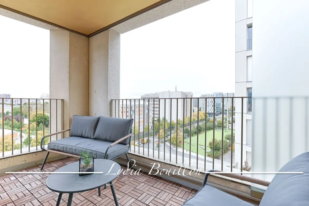 Rõdu - Bright 3-Bed Flat with Balcony in Nanterre-Université