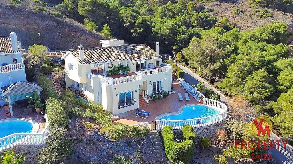 Vue aérienne - Chalet with Pool in Golf Estate