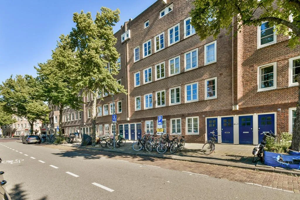 Välivaade - Modern Apartment with Balcony in Amsterdam