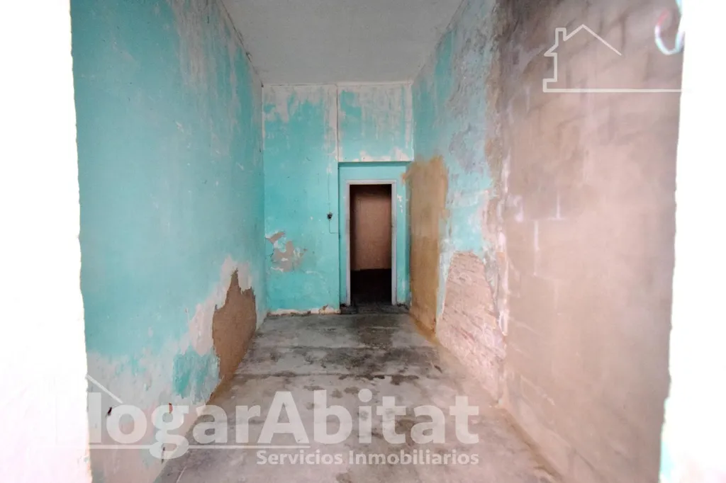 hallway_entrance