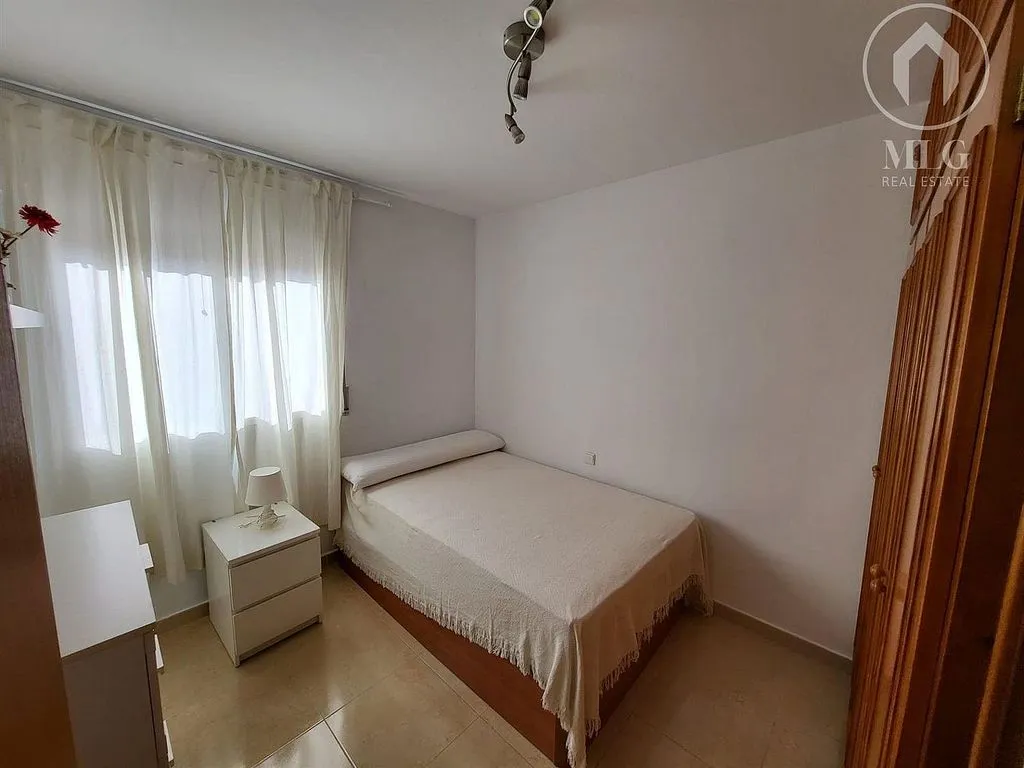 Magamistoad - Furnished Flat with East View in Perchel Sur