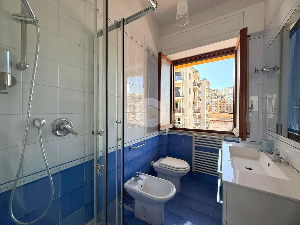 Bagni - Bright Apartment with Panoramic Terrace in Naples