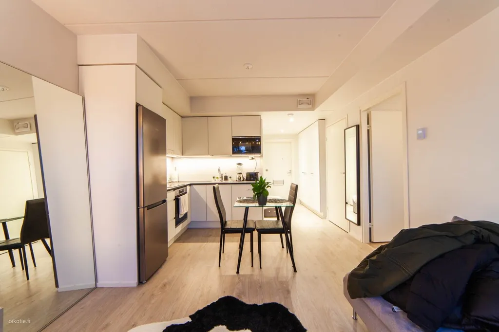 Elutuba - Modern Flat with Balcony in Leinelä, Vantaa