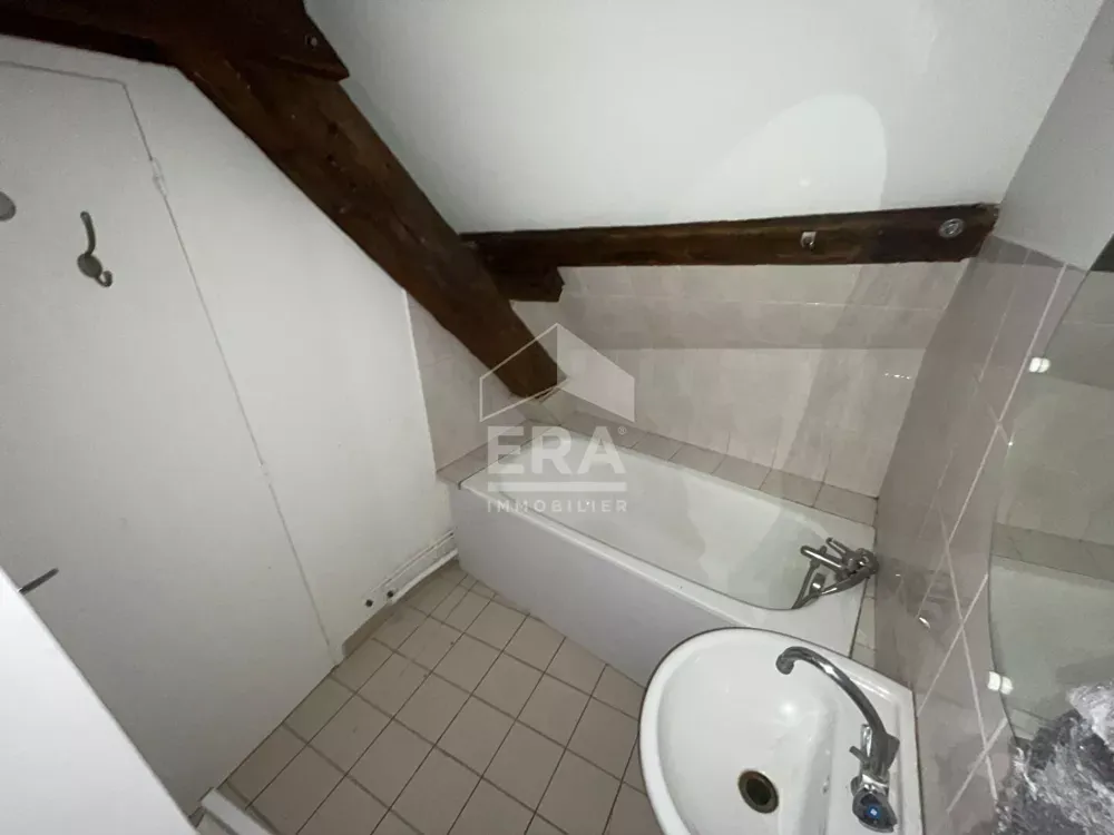 Bagni - Duplex Apartment with Balcony in Brie Comte Robert