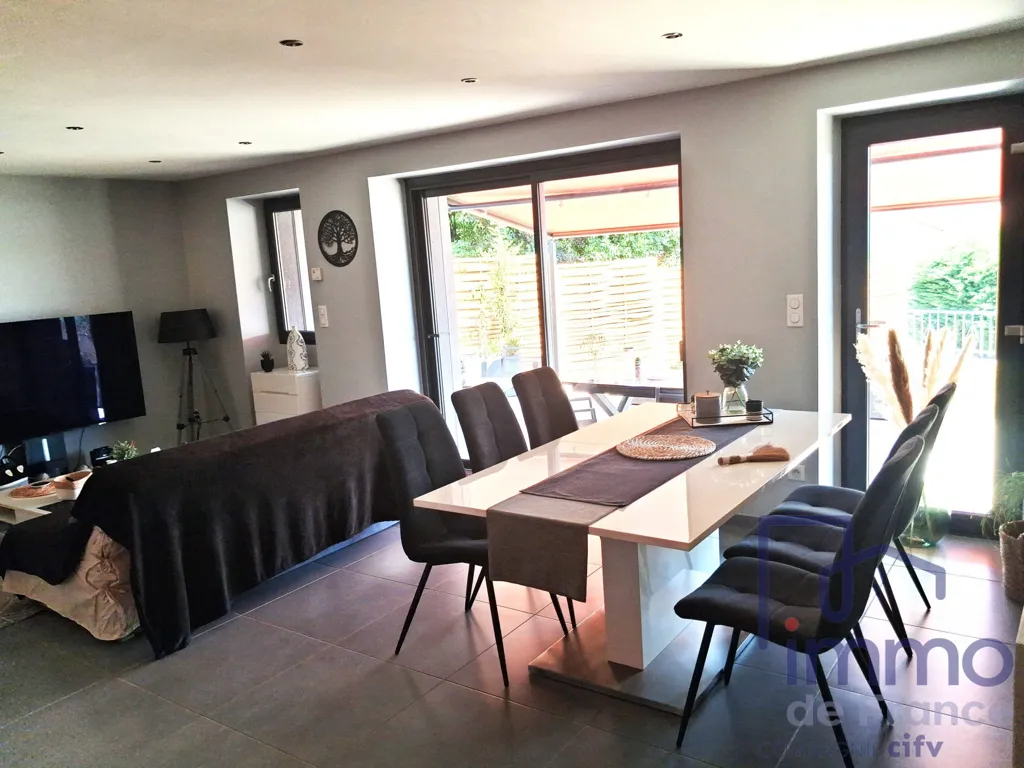 Sala da pranzo - Maison with Panoramic View in Aiguilhe