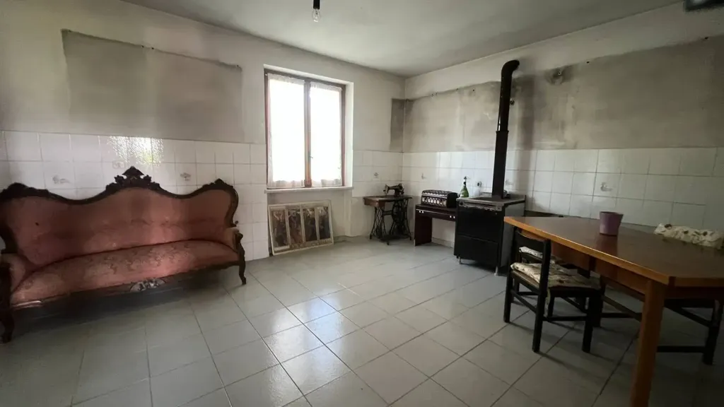 Söögituba - Rustic Farmhouse with Panoramic View in Castagnole delle Lanze