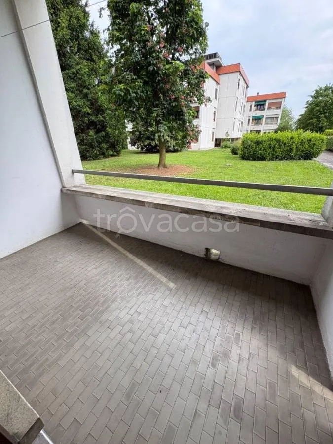 Balcon - Apartment with Balcony and Garden in Turin