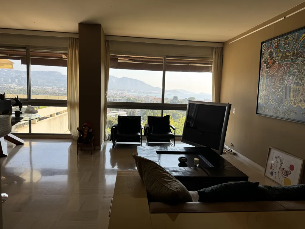Séjour - Appartement Vue Mer dans Résidence Thalassa à Marseille